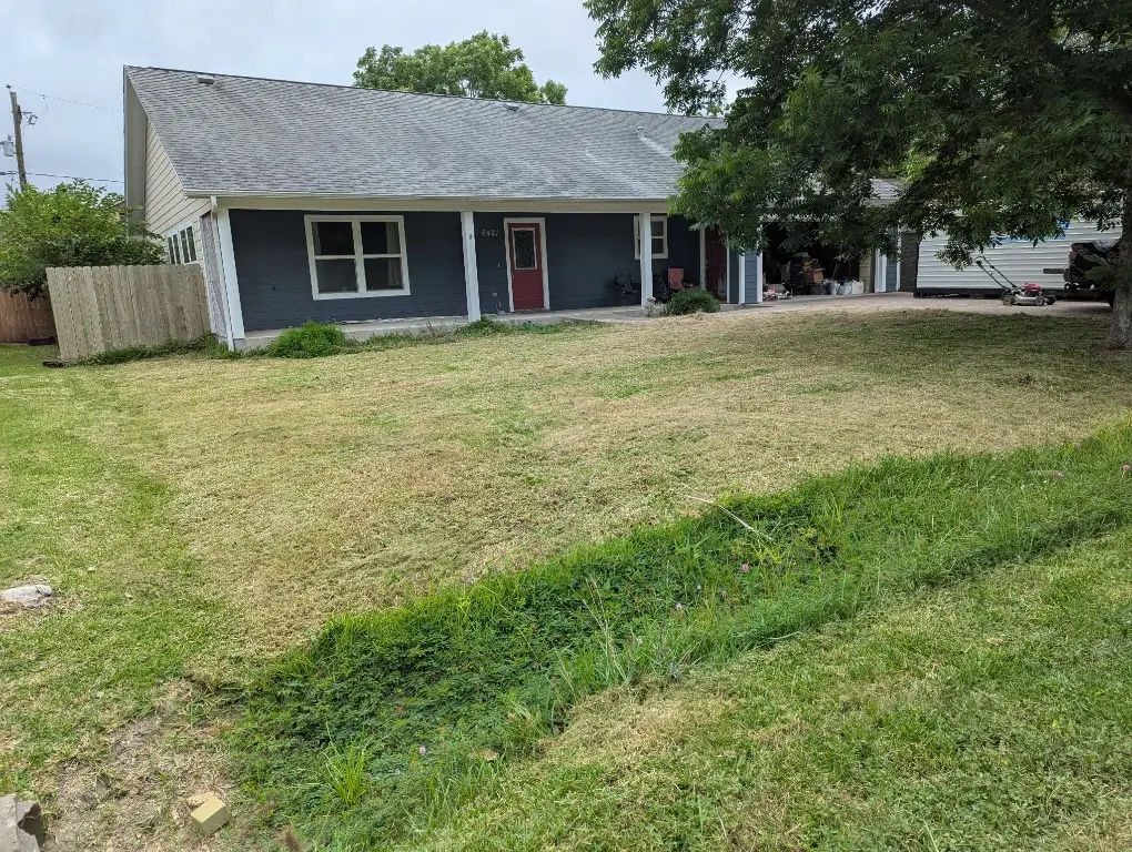 6421 S Ridgecrest Drive, Hitchcock, TX 77563 - #1