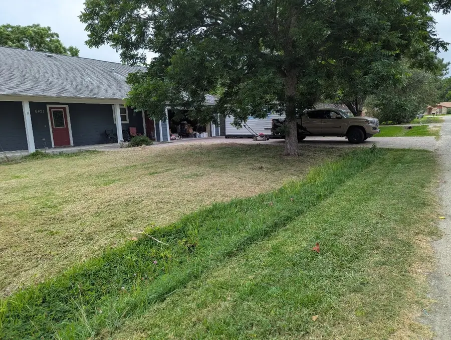 6421 S Ridgecrest Drive, Hitchcock, TX 77563 - #3