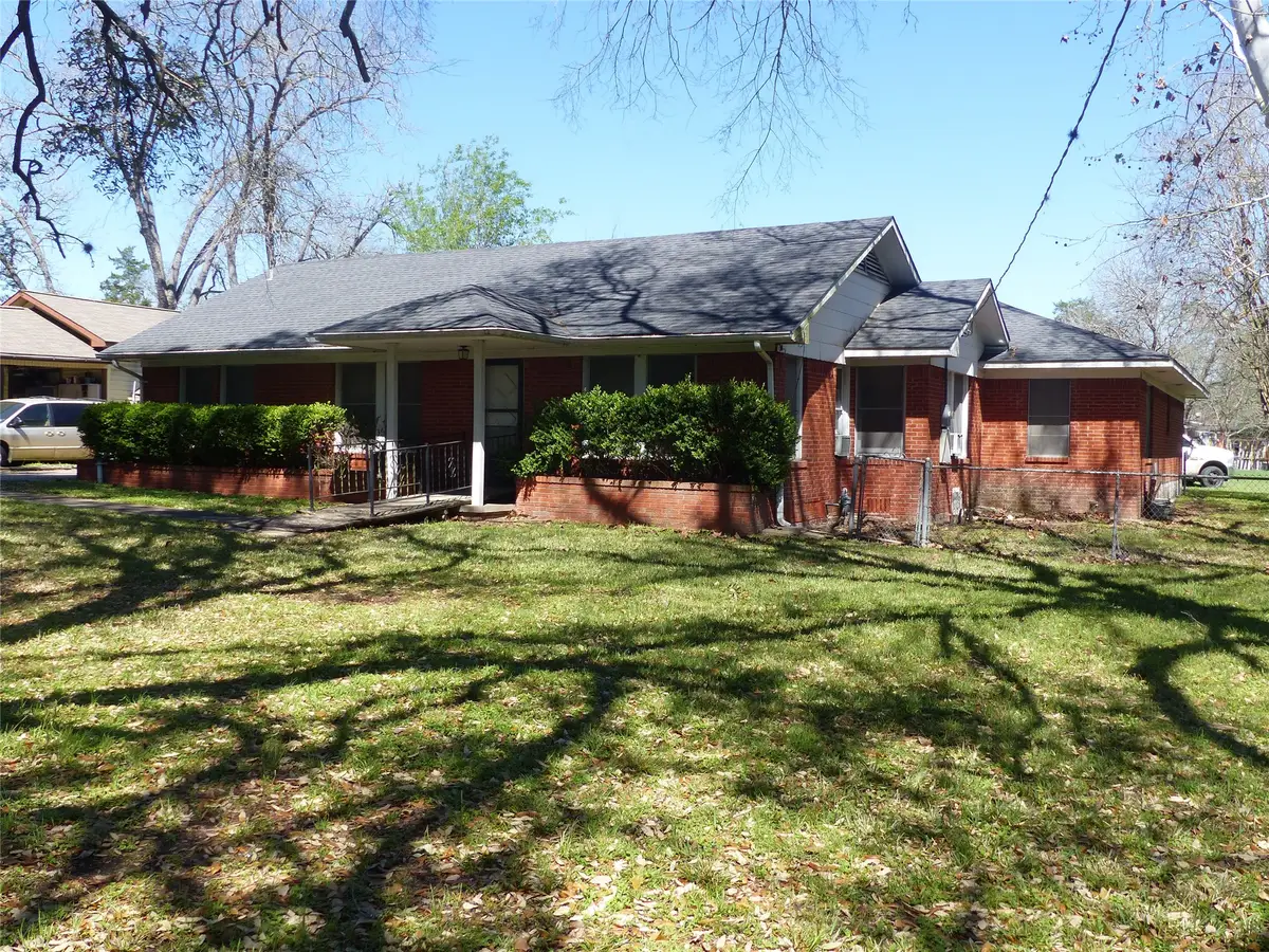 1102 W Main Street, Brenham, TX 77833 - #1
