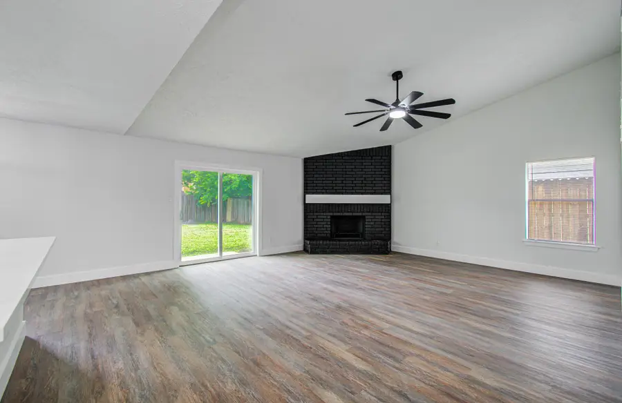 16610 Quail Park Drive, Stafford Missouri City, TX 77489 - #3