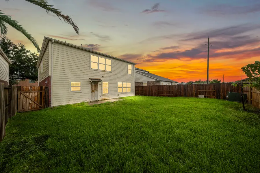 15007 Sugar Sands Drive, Sugar Land, TX 77498 - Image #2