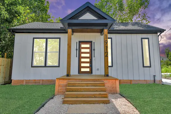 1912 Semmes Street, Houston, TX 77026