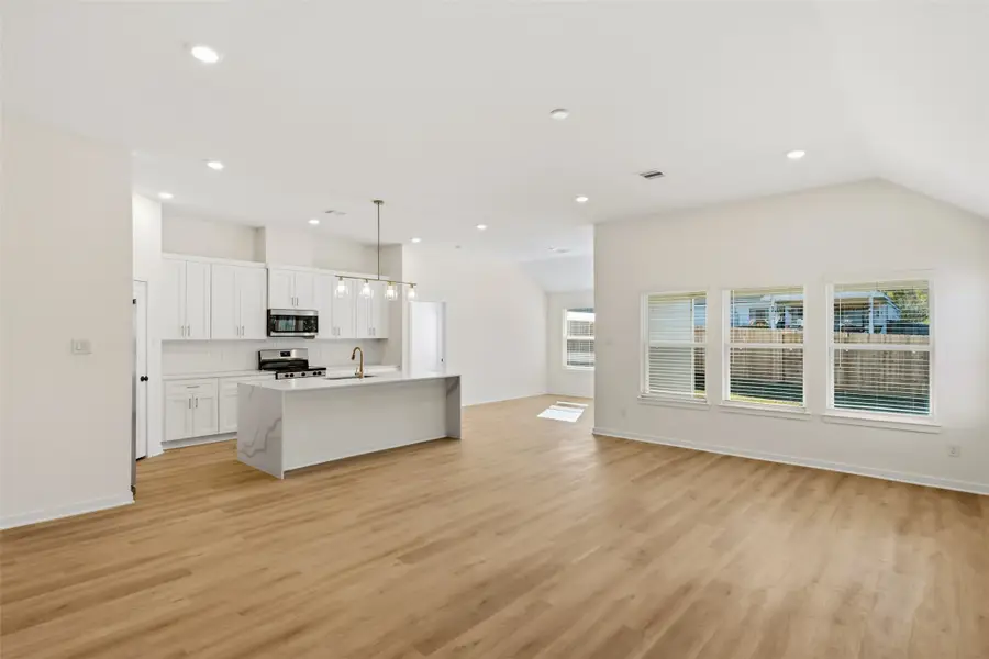 12531 Lake Conroe Hills Drive, Willis, TX 77318 - Image #2