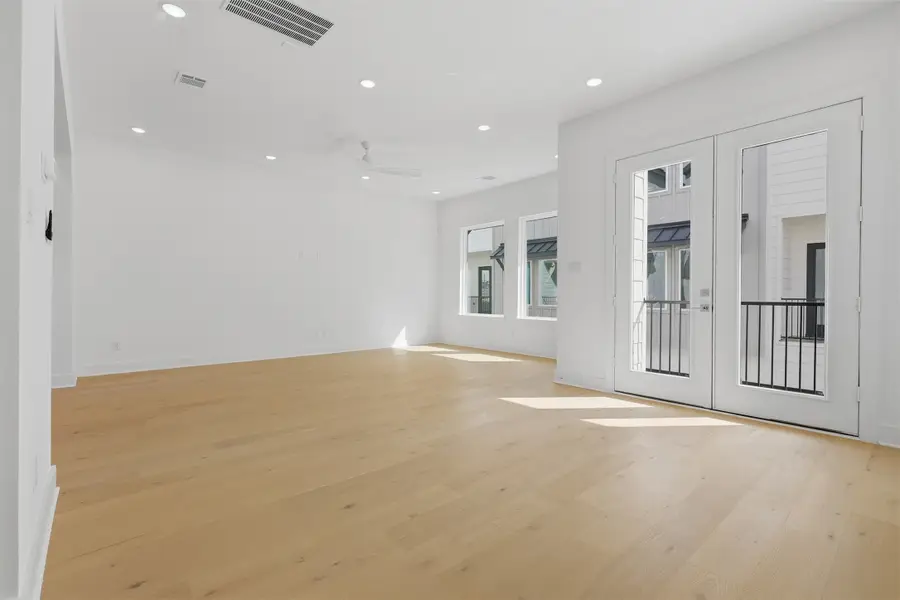 904 Kern Street #B, Houston, TX 77009 - #2