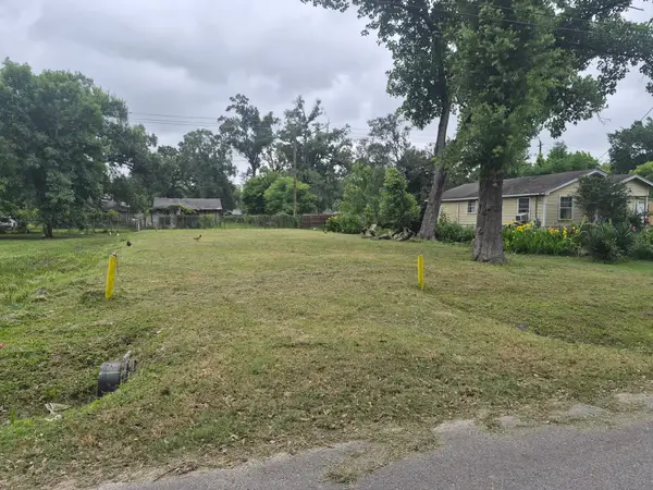 8125 Bigwood, North Houston, TX 77078