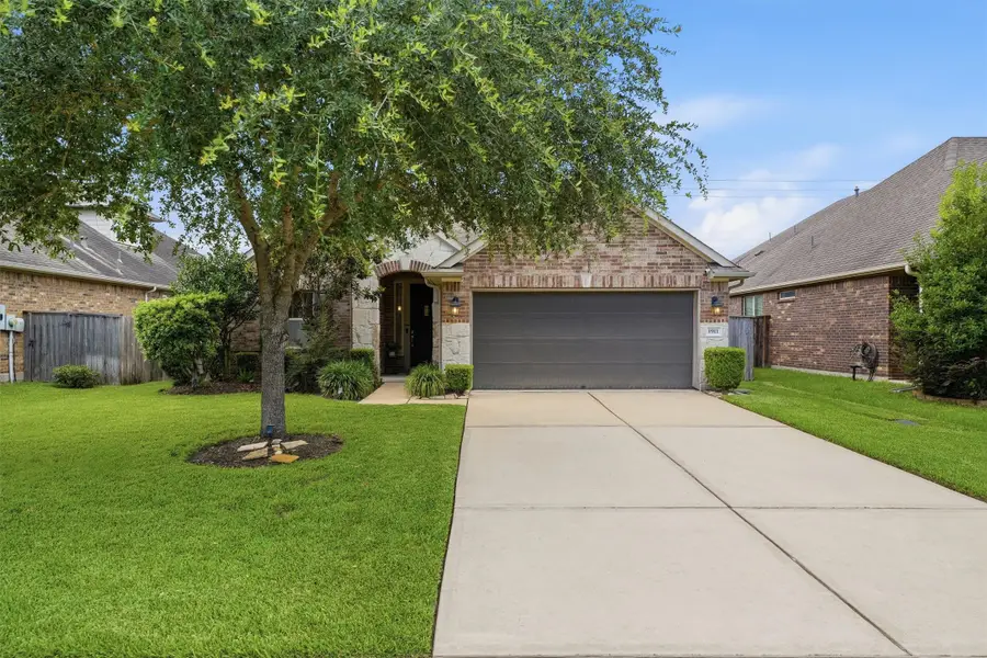 1911 Cedar Ridge Lane, Pearland, TX 77089 - #2