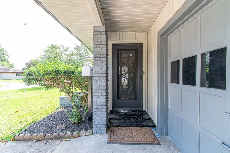 933 Mainland Drive, Texas City, TX 77590 - Image #2