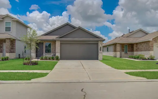 12319 Lariat Run Drive, Houston, TX 77014