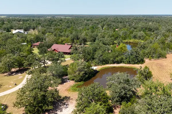 300 Moss Oak Drive, Somerville, TX 77879
