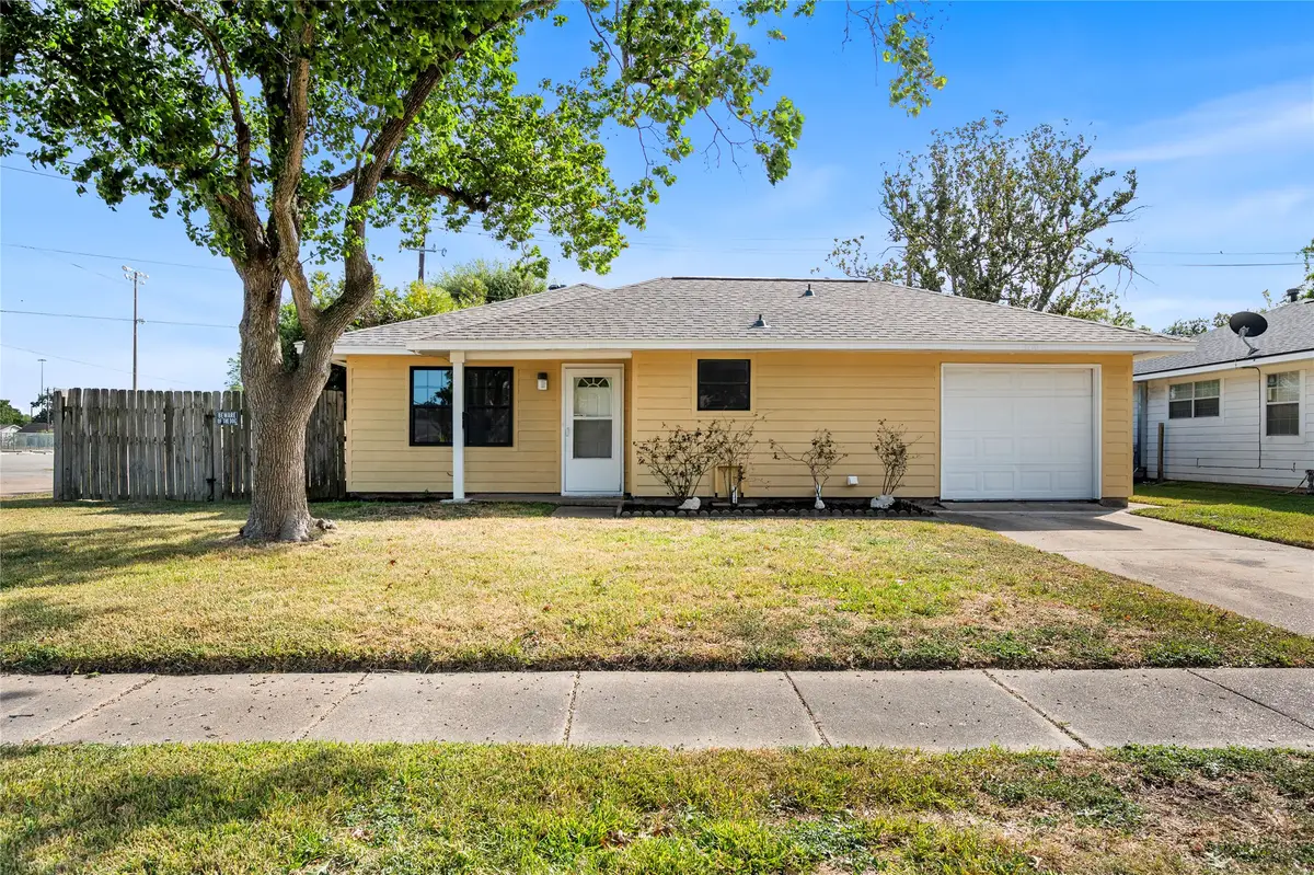3710 Longwood Drive, Pasadena, TX 77503 - #1