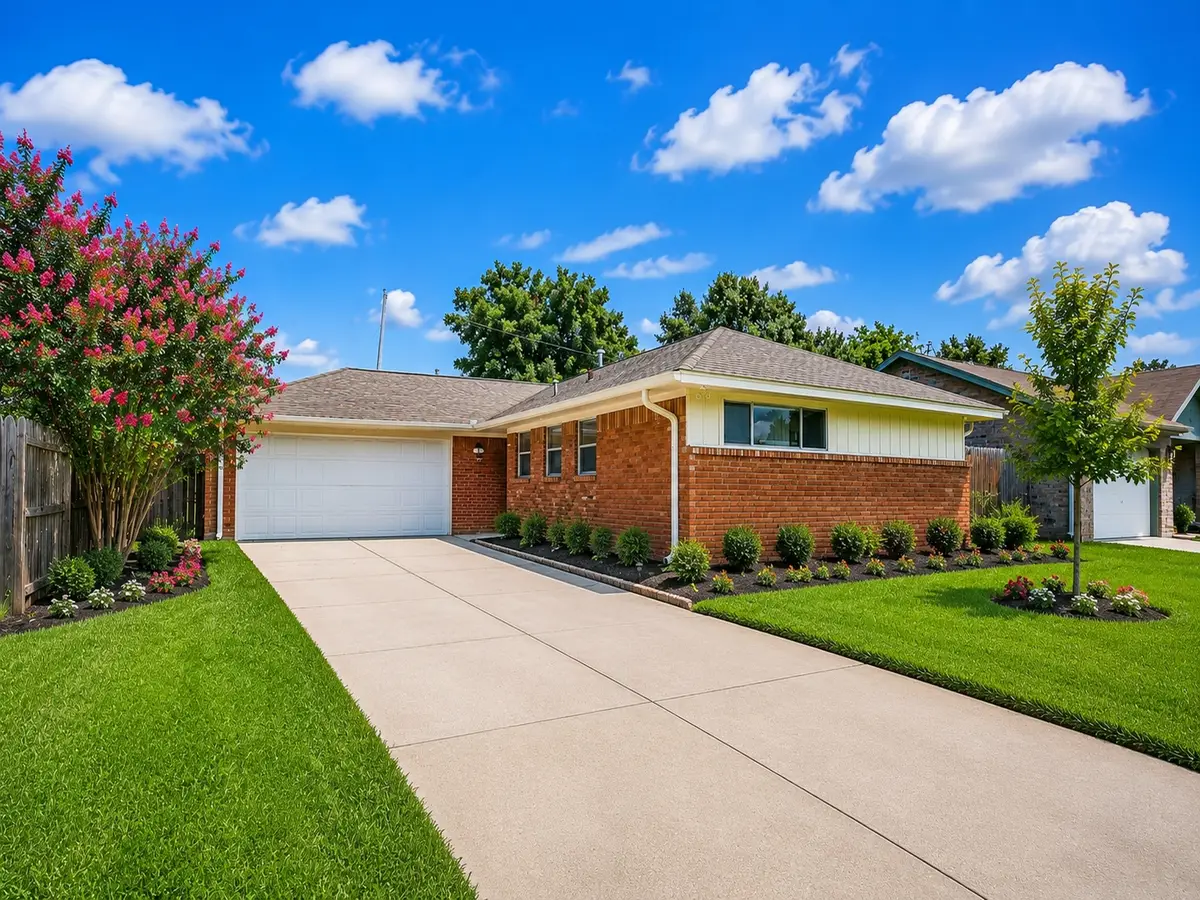 5404 Lorraine Drive, Baytown, TX 77521 - #1