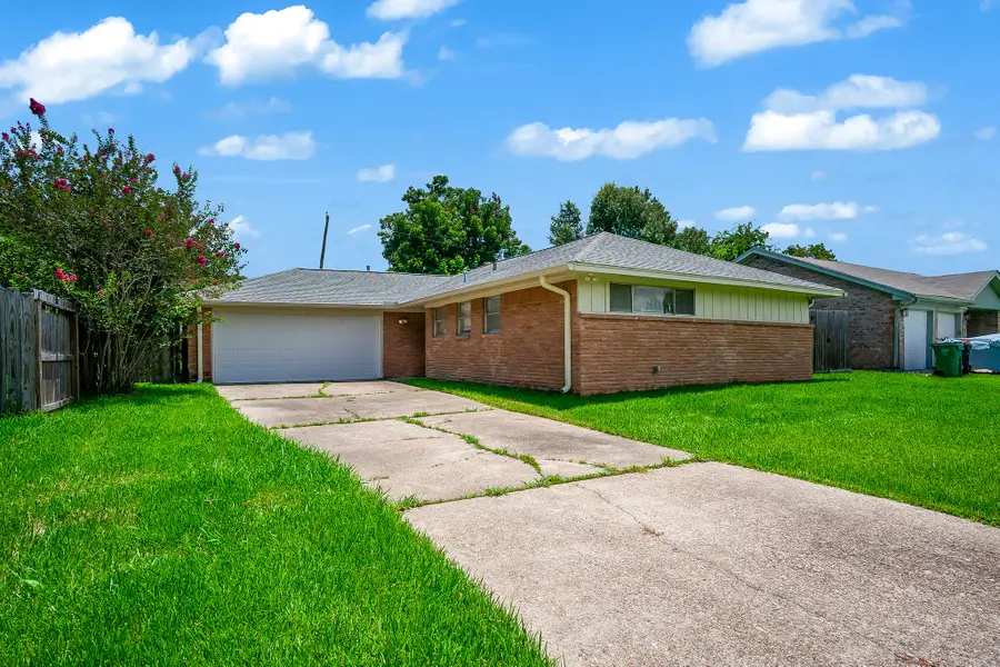 5404 Lorraine Drive, Baytown, TX 77521 - #3