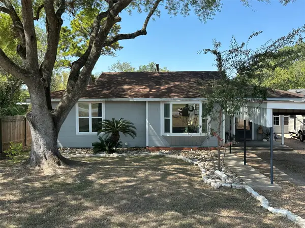 414 Ellinger Road, La Grange, TX 78945