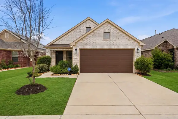 8122 Royal Breeze Drive, Cypress, TX 77433