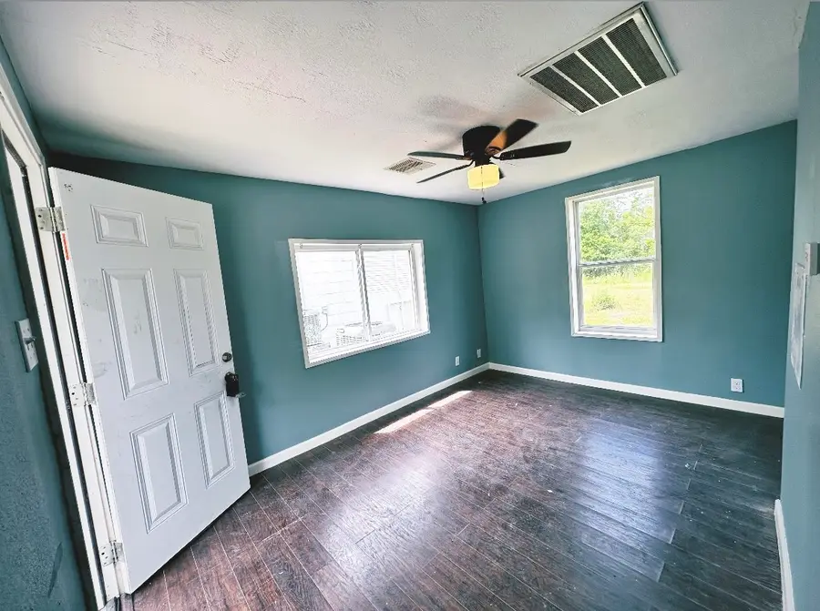 503 N 5th Street, Alvin, TX 77511 - Image #3