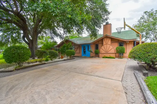 3107 Myatt Lane, El Campo, TX 77437