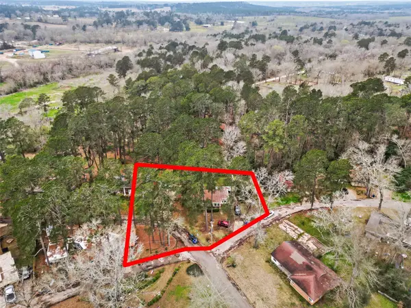 106 E Pecan Drive, Crockett, TX 75835