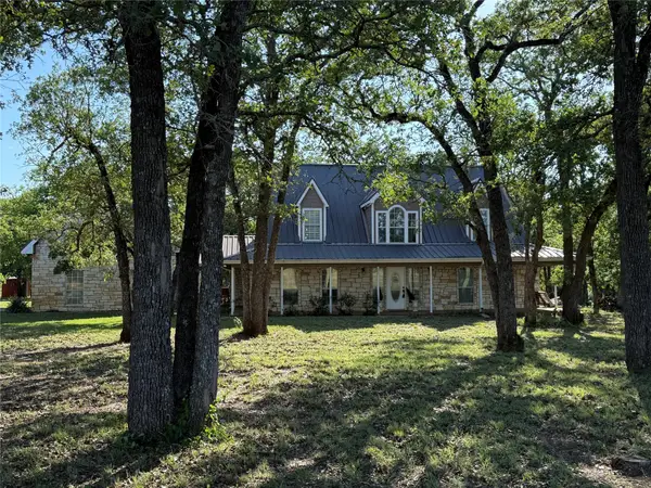584 Old Antioch Road, Smithville, TX 78957