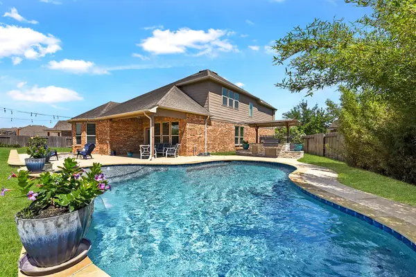 9803 Katy Creek Court, Brookshire, TX 77423