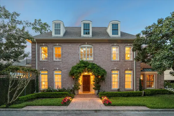 34 West Oak Drive, Houston, TX 77056