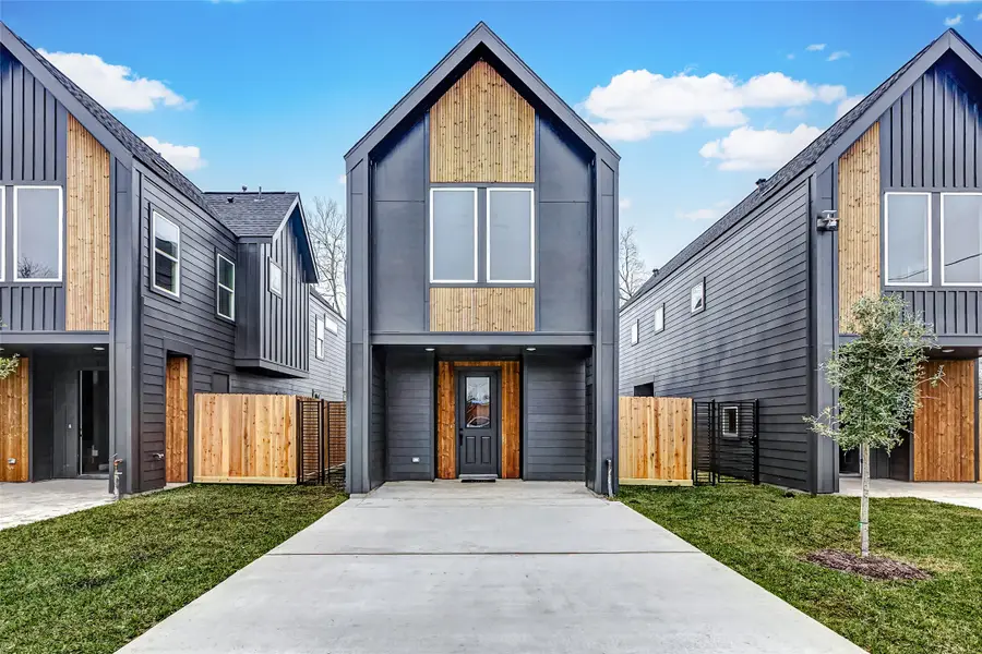 8008 Sunbury Street, Houston, TX 77028 - Image #3