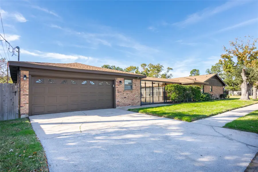 6603 Kury Lane, Houston, TX 77008 - Image #3