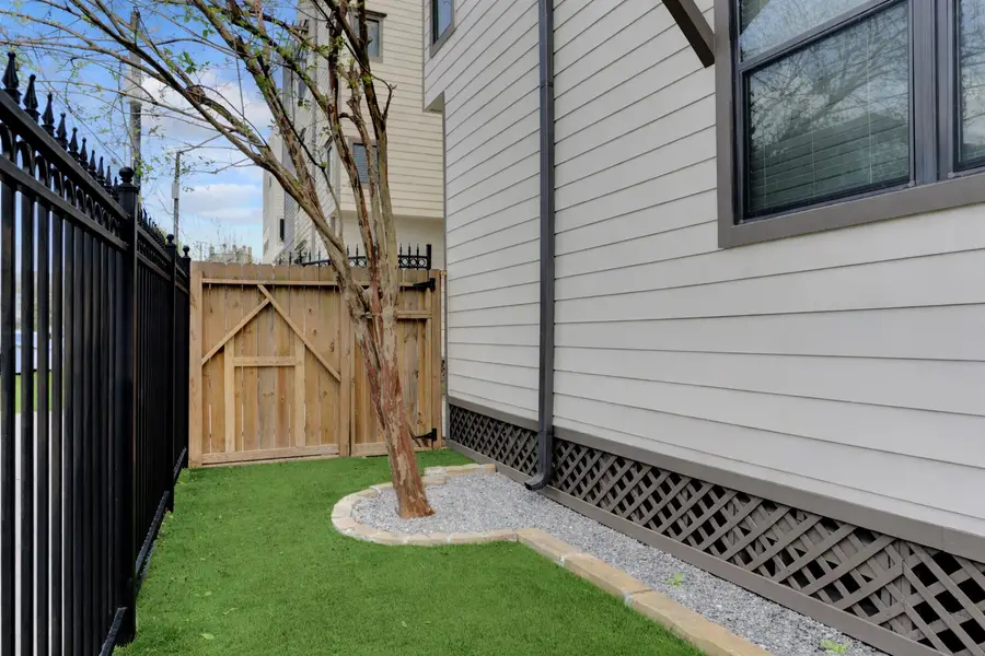 1428 W 23rd Street #C, Houston, TX 77008 - #2