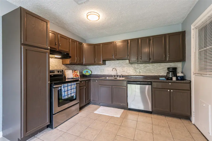 622 N 13th Street, La Porte, TX 77571 - Image #3