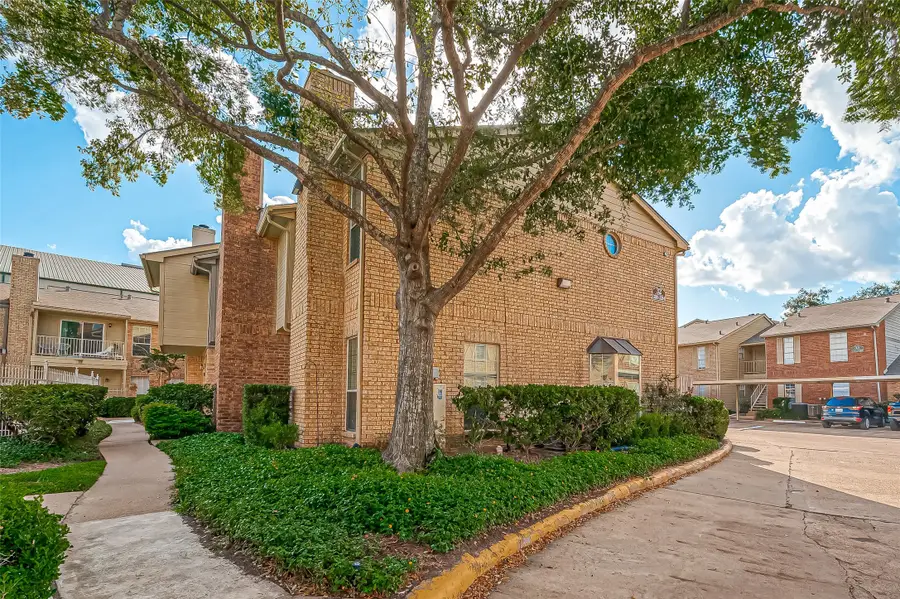 11201 Lynbrook Drive #3202, Houston, TX 77042 - Image #2
