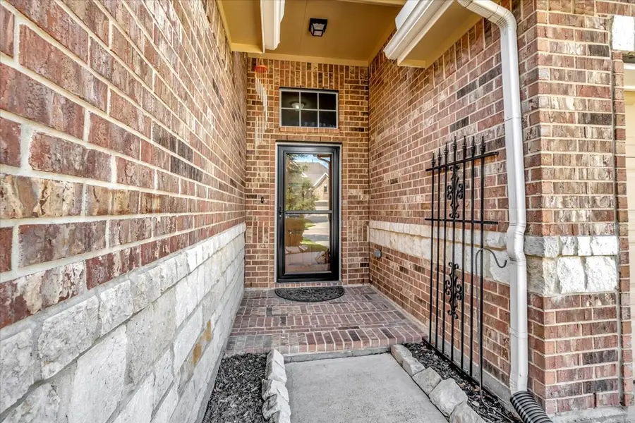 8323 Egret Bay Circle, Baytown, TX 77523 - Image #3