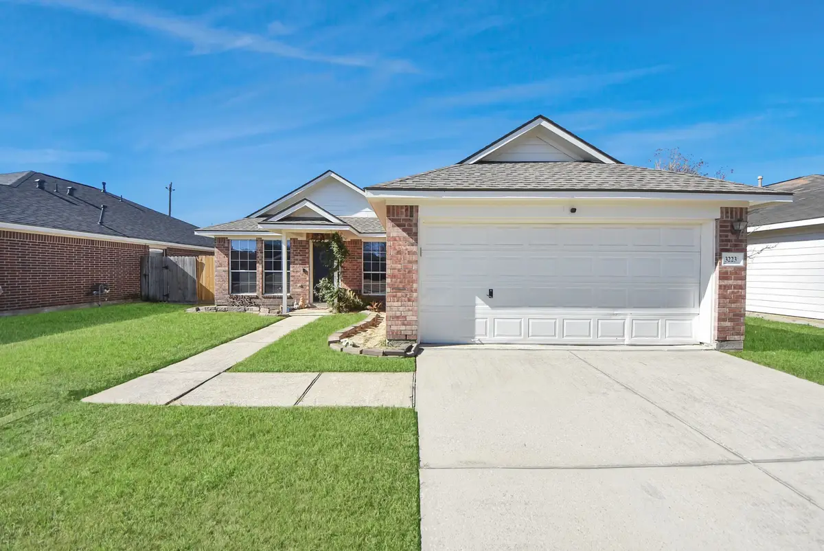 3223 Red Cedar Drive, Baytown, TX 77521 - Image #1