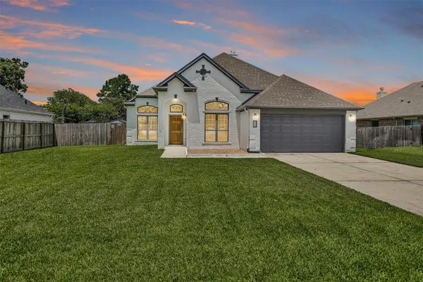 12126 Walden Rd Road, Montgomery, TX 77356
