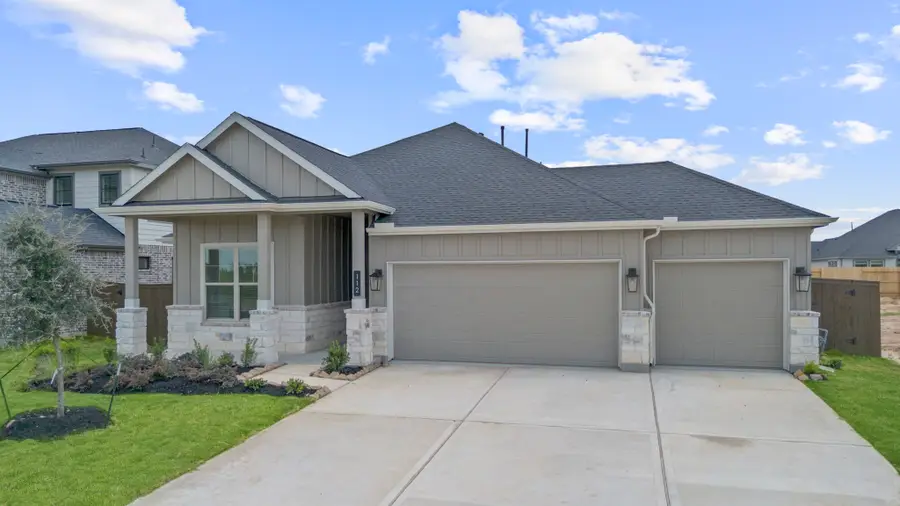 112 Black Hickory Drive, Waller, TX 77484 - Image #2