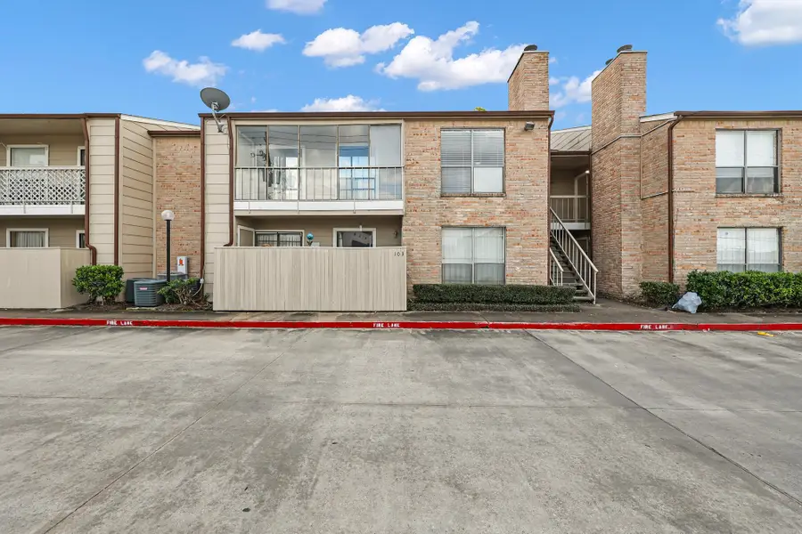 2100 Wilcrest Drive #203, Houston, TX 77042 - Image #3
