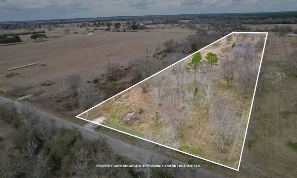 32186 Howell Road, Waller, TX 77484