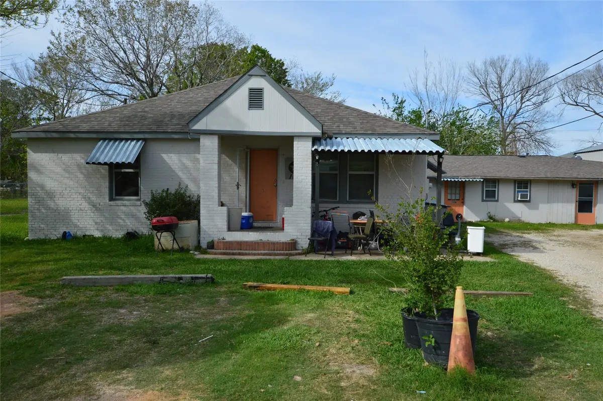 135 W 5th Street, Kemah, TX 77565 - #1