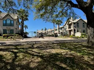517 Mariners Drive, Kemah, TX 77565 - Image #2