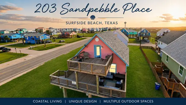 203 Sandpebble Place, Surfside Beach, TX 77541