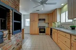 3815 Sun Valley Drive, Houston, TX 77025 - Image #3