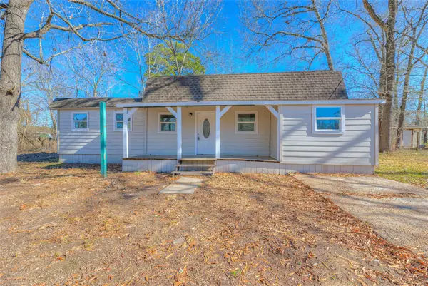 328 W Sherwood Drive, Livingston, TX 77351
