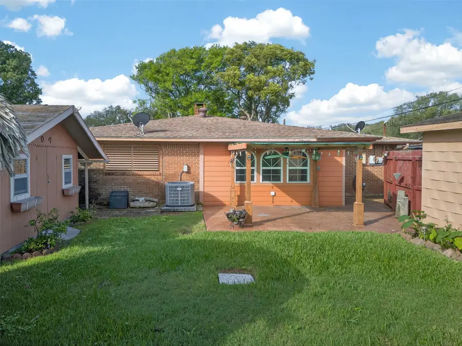 22 Willow Lane, Galveston, TX 77551 - #3