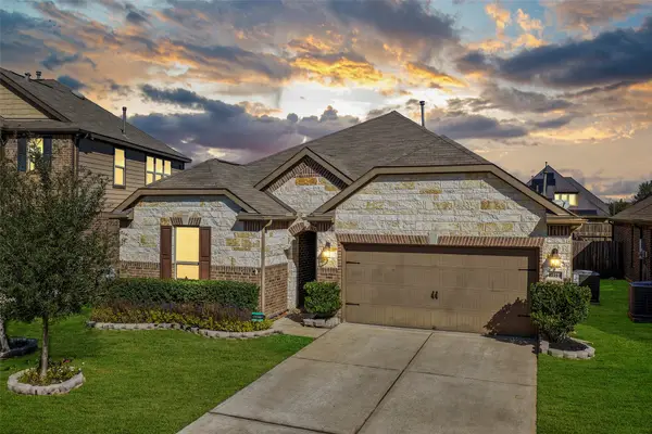 22250 Wave Hill Lane, Richmond, TX 77469