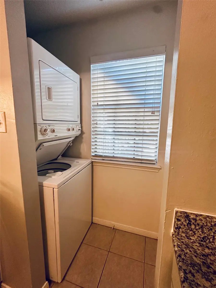 2401 Sycamore Avenue #C2, Huntsville, TX 77340 - Image #3