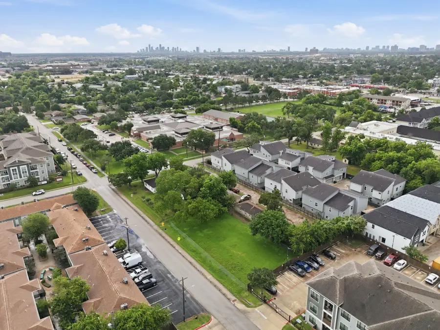 1931 Jacquelyn Drive, Houston, TX 77055 - #3