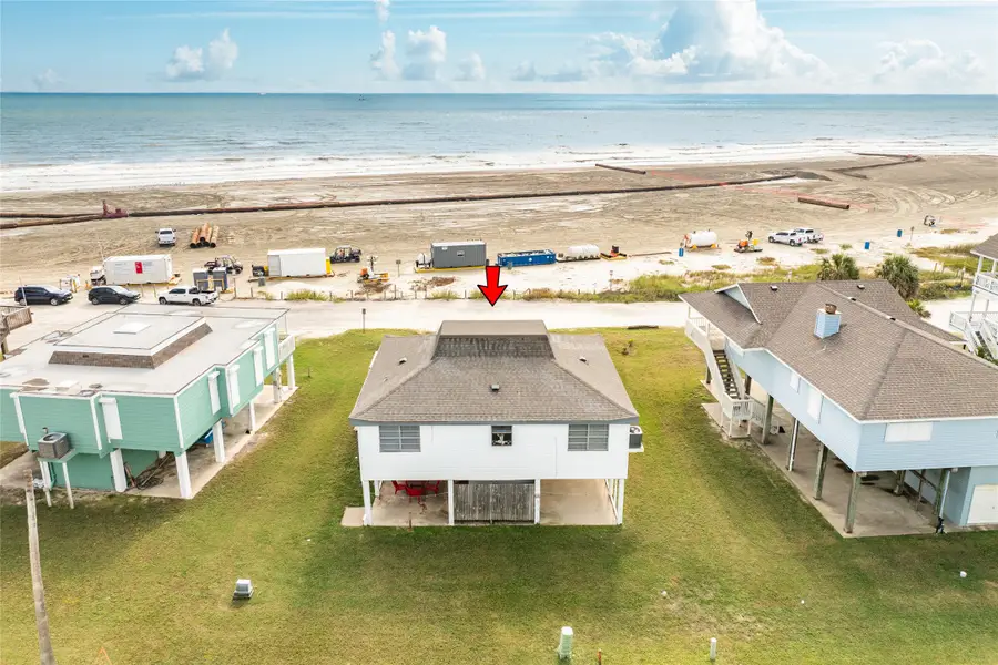 12520 E Buena Vista Drive, Galveston, TX 77554 - Image #2