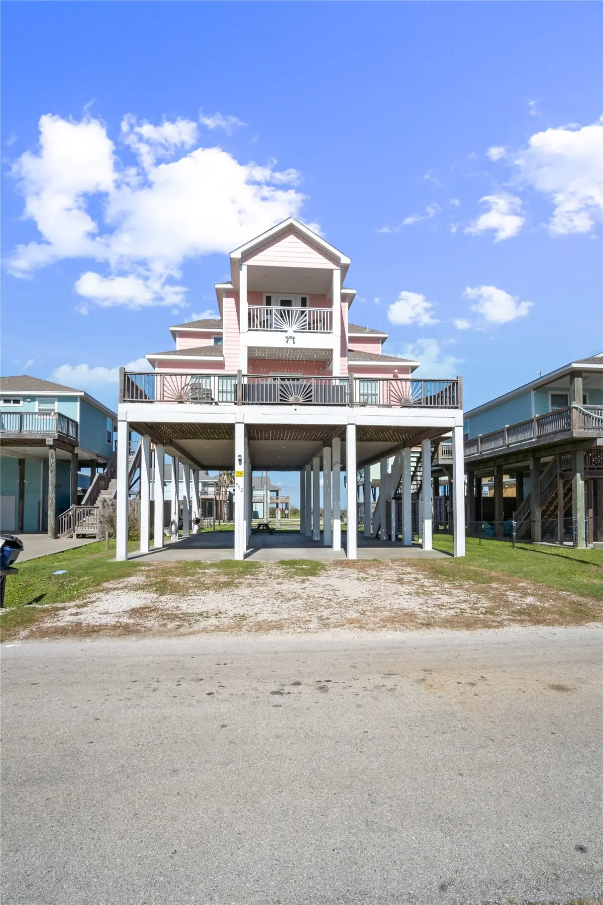 962 Meynig Drive, Crystal Beach, TX 77650 - #1