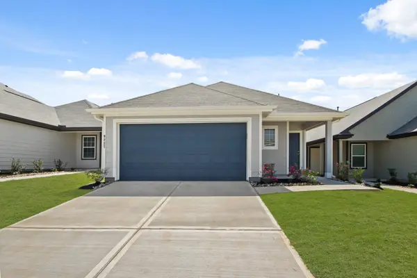 9227 Grace Ridge Drive, Willis, TX 77318