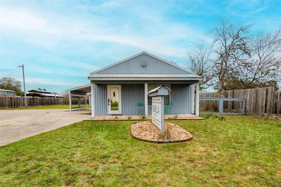 820 N Jefferson Street, La Grange, TX 78945 - Image #2