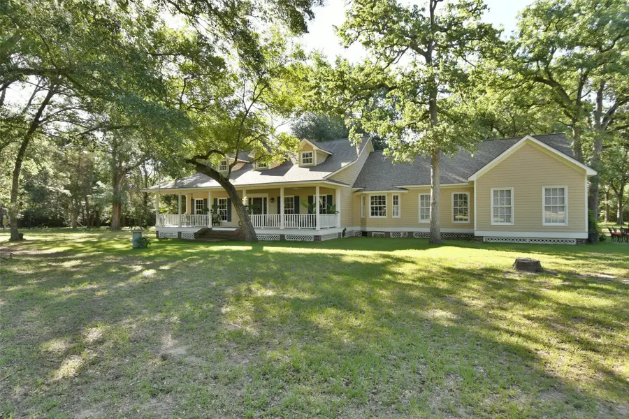 1263 Weishuhn Rd, New Ulm, TX 78950 - #3