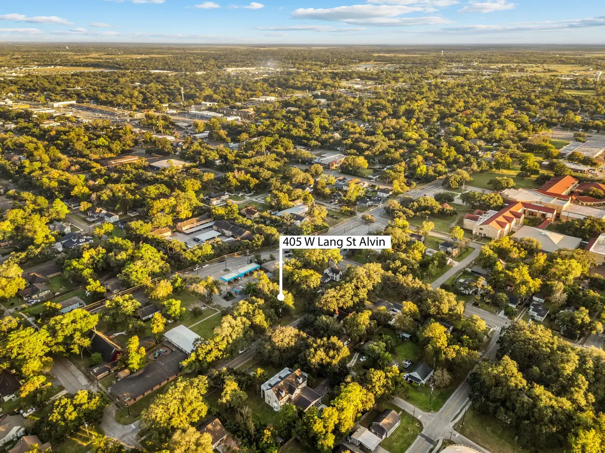 405 W Lang Street, Alvin, TX 77511 - #1